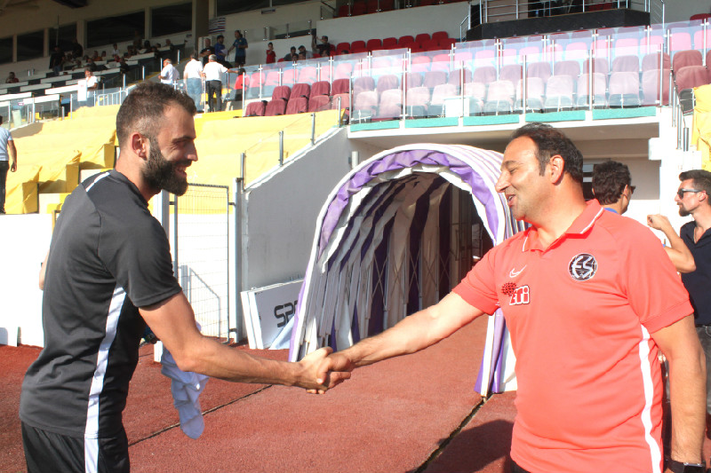 YUMLU HASRET GİDERDİ