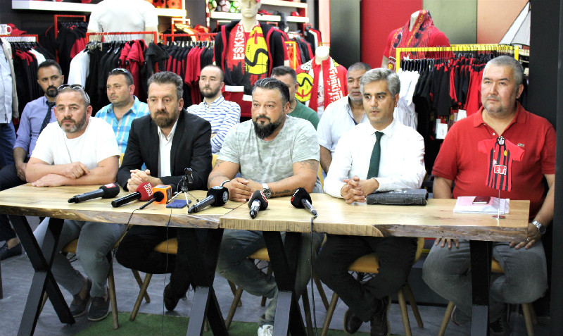 OSMAN TAŞ BIRAKIYOR MU?