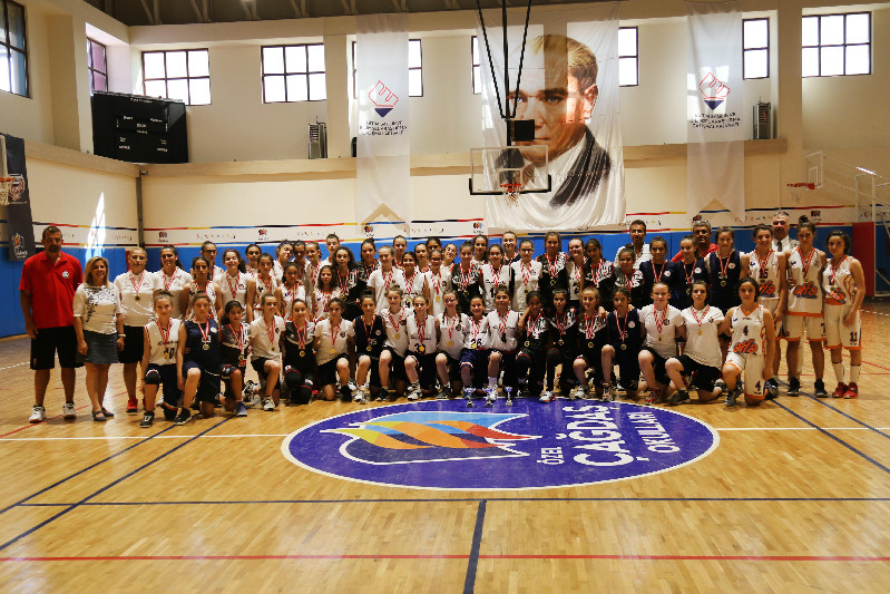 U14 KIZ BASKETBOL ŞENLİĞİ SONA ERDİ