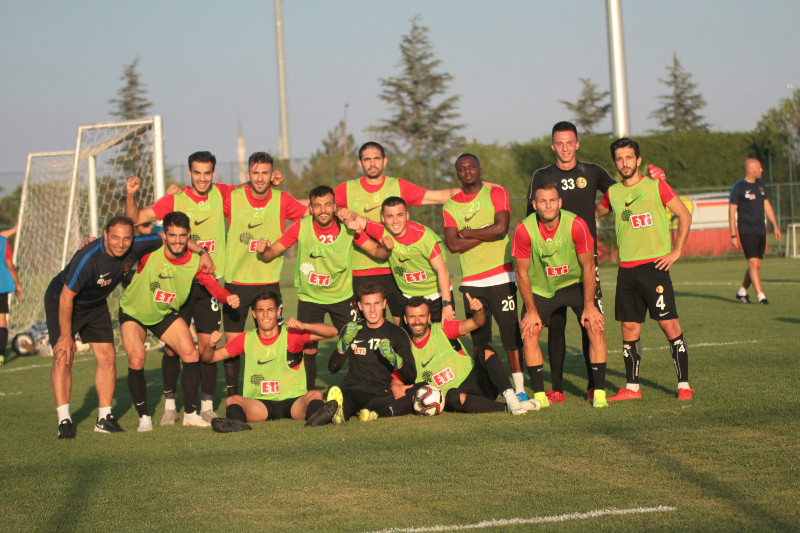 NE YAPSIN ÇOCUKLAR ÇALIŞIYORLAR