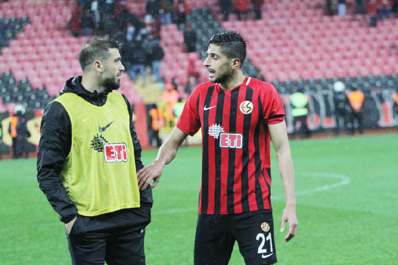 ERDAL YOK, SEZGİN VAR