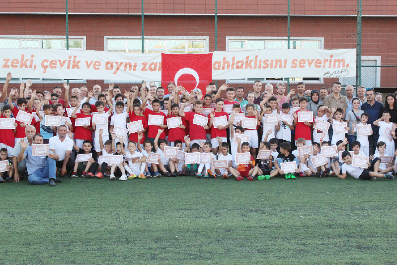 ADANIRSPORDAN MUHTEŞEM KAPANIŞ