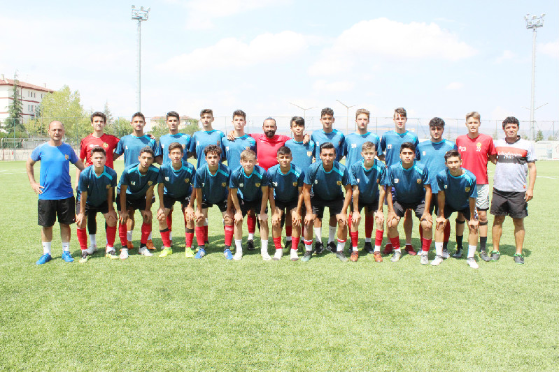 U -17LER GALiP, 19LAR BERABERE