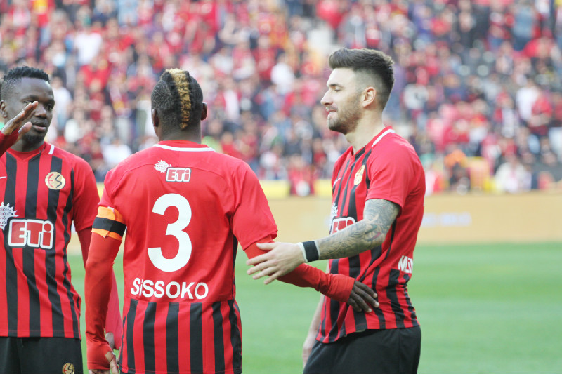 SİSSOKO YOK,  MARKO ZOR