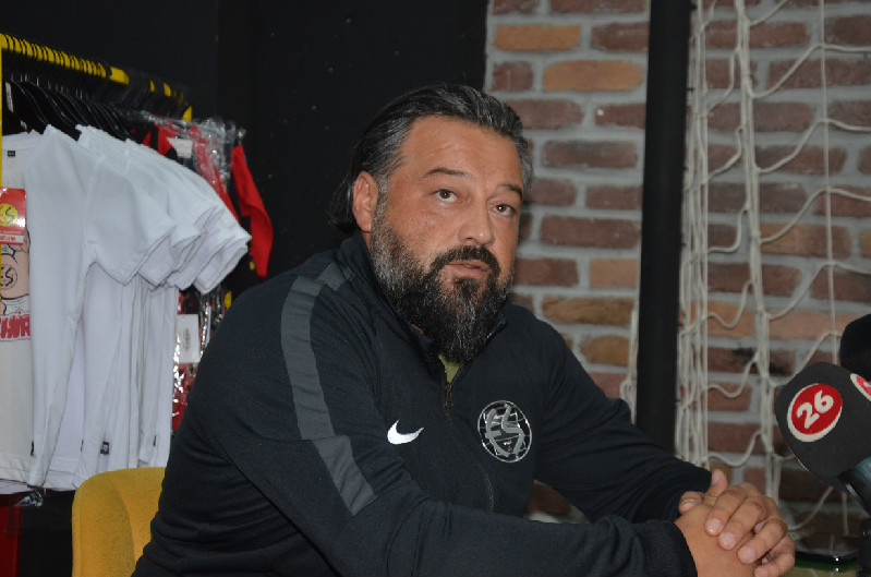 TAŞ GÖREVİMİN BAŞINDAYIM"