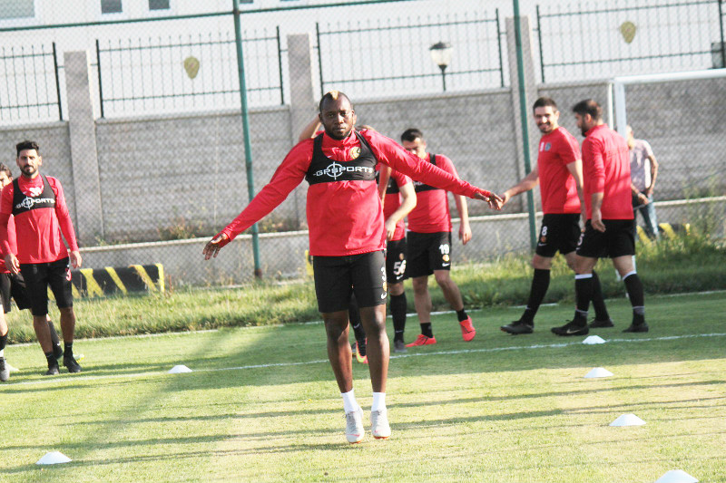 SİSSOKO KADRODA OLACAK