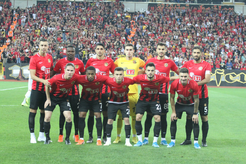 MİLLİ ARA NEDİNEYLE OYUNCULAR 2 GÜN TATİL YAPACAK  2 GÜN İZİN