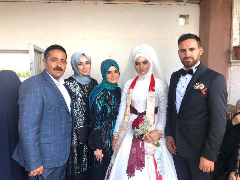 MUTLULUĞA EVET DEDİLER