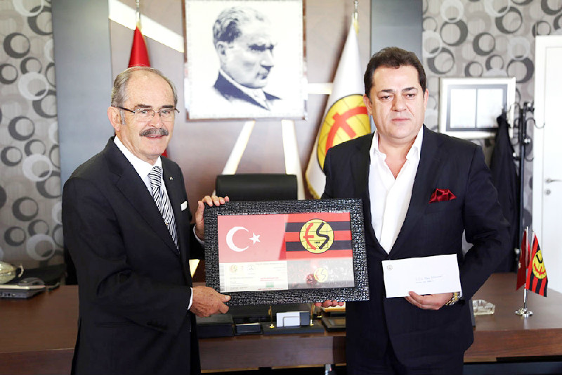 ESKİŞEHİRSPORU SEVENLERİN  SİZE İHTİYACI VAR HOCAM