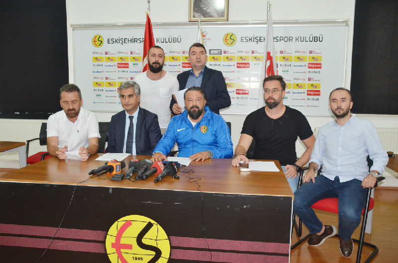 KOLTUK SEVDALISI DEĞİLİZ