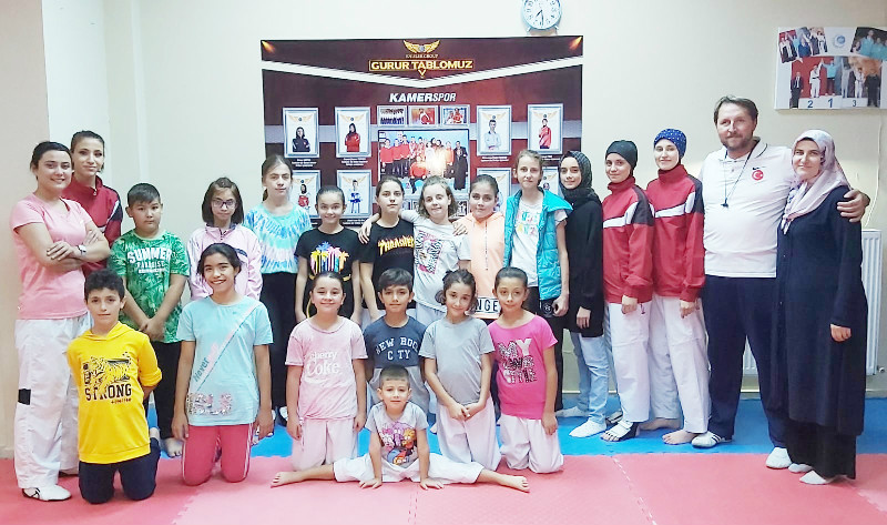 BU MİNİKLERE DİKKAT..