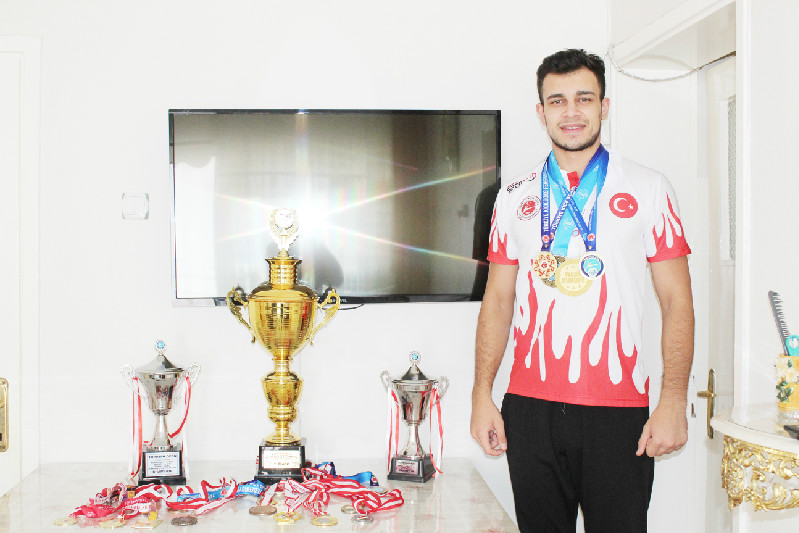 EN BÜYÜK MEHMET BİZİM MEHMET