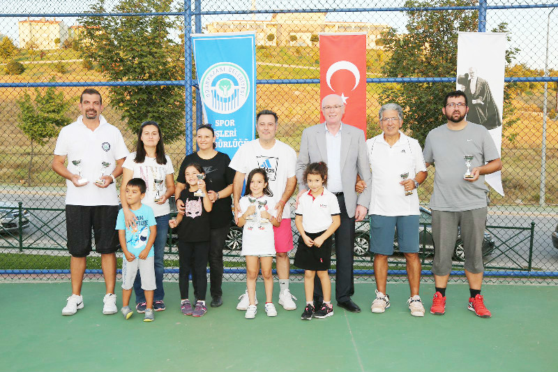 TENİS TURNUVASI SONA ERDİ