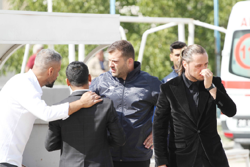 KENARDA ÇOK SESLİLİK SIKINTISI