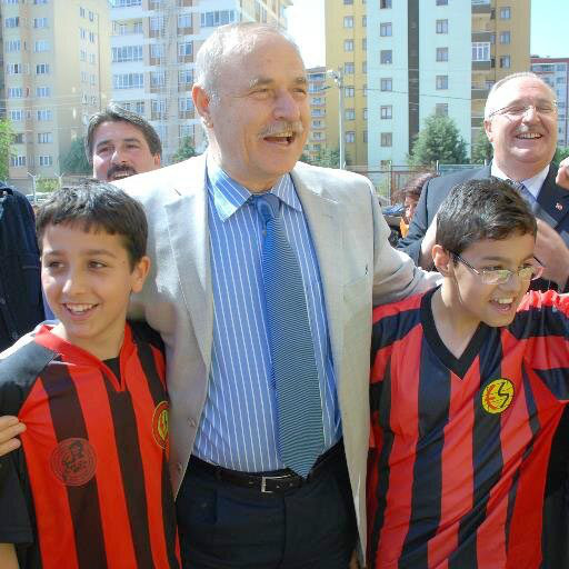 ORTADA BİR KRİZ VAR