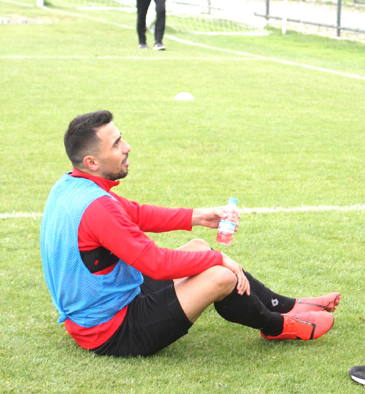 FURGAN VE FERHAT  EN AZ 2 HAFTA YOK