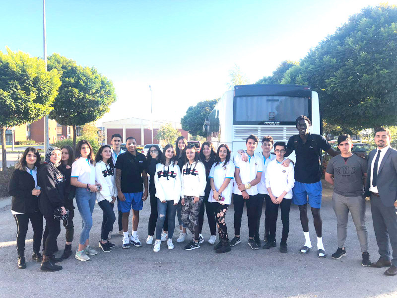 ÖZEL FİNALDEN  BASKETE DESTEK