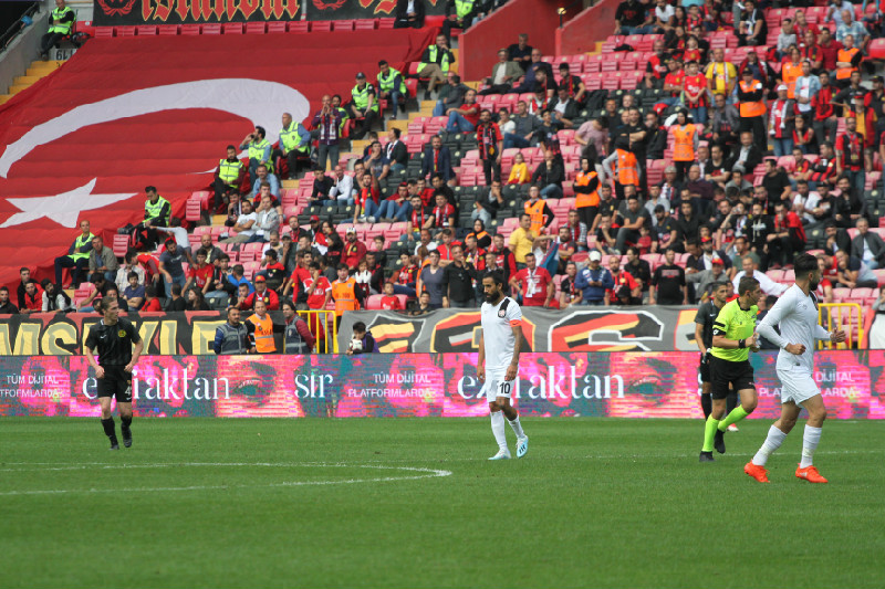 KARMAKARIŞIK DUYGULAR