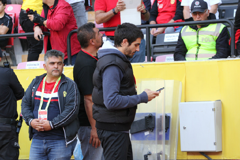 HATAYDA KURTARICI  ESKİŞEHİRDE TRİBÜNCÜ