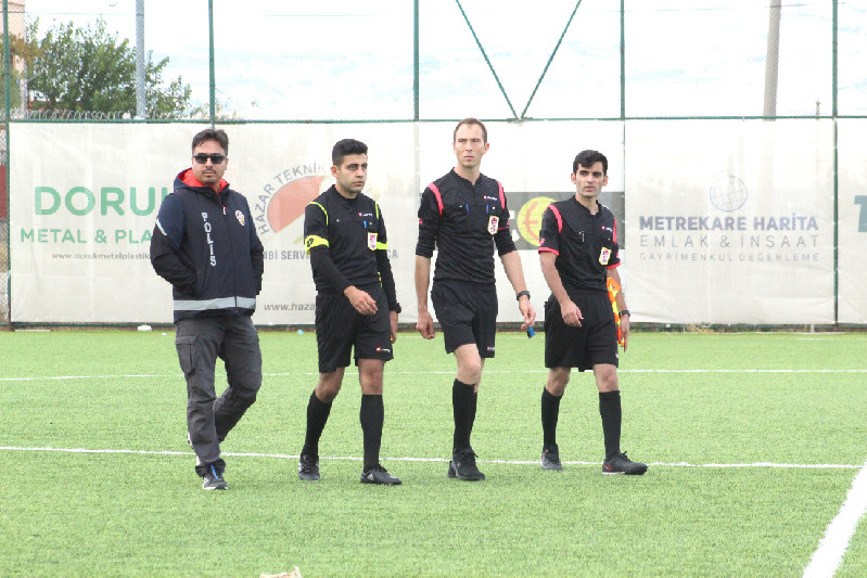 AKADEMİDE KÖTÜ GÜN