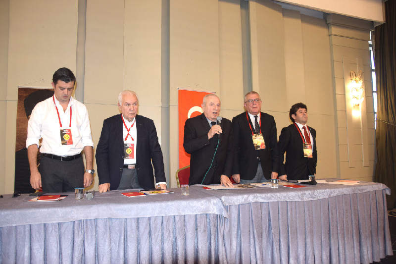 DİVAN BAŞKANI DEDELEK