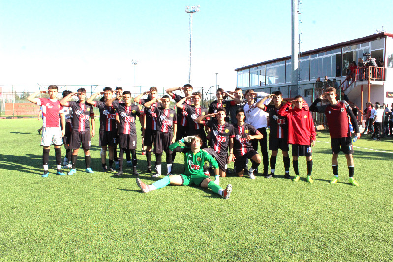 2 SEVİNDİK 1 ÜZÜLDÜK