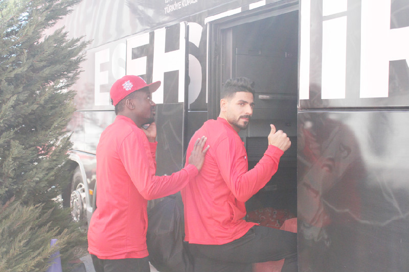 ŞİMŞEKLER YOLA ÇIKIYOR