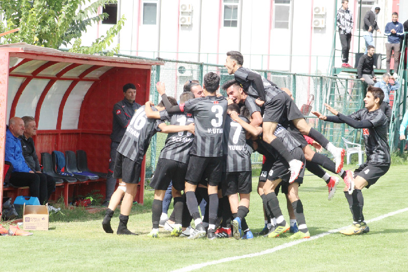 GENÇ ŞİMŞEKLER PUAN AVINDA