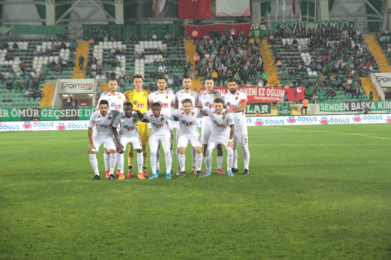 DEMİRBAKANDAN SÜRPRİZ KADRO