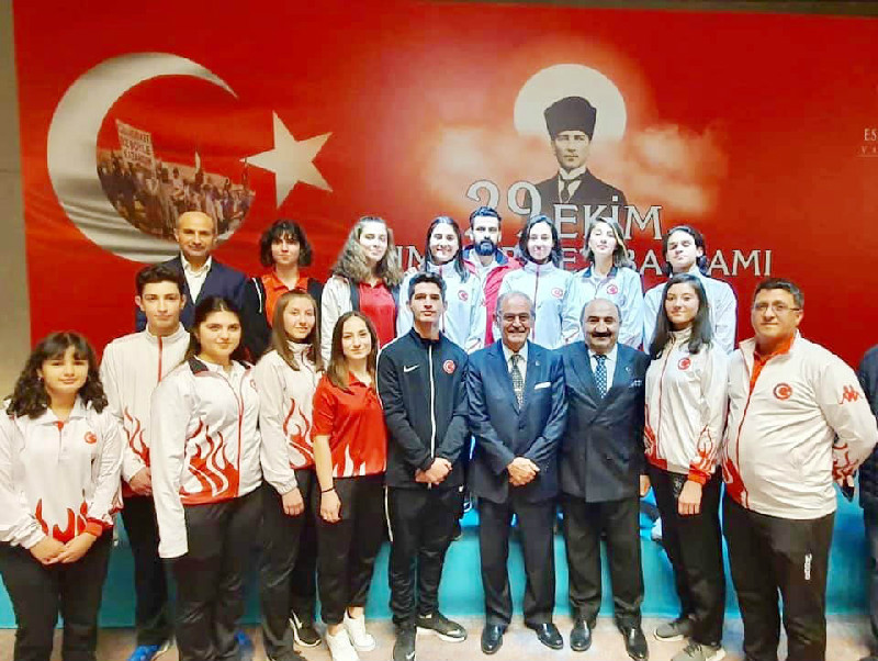 MİLLİ SPORCULARA KABUL  TÖRENİNDE ÖZEL İLGİ VARDI