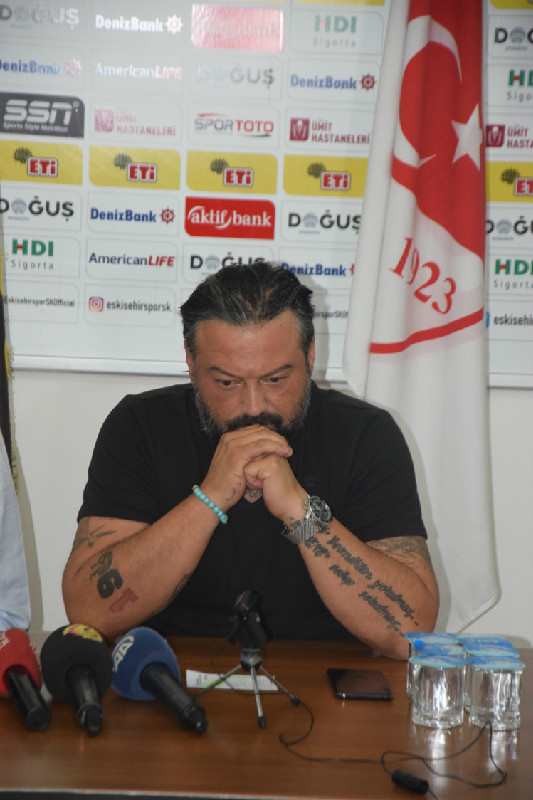 TAŞ SONUNDA PES ETTİ