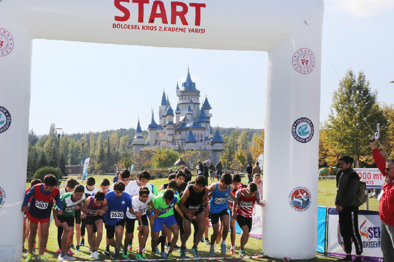 SAZOVA KROS ŞAMPİYONASINA EV SAHİPLİĞİ YAPTI