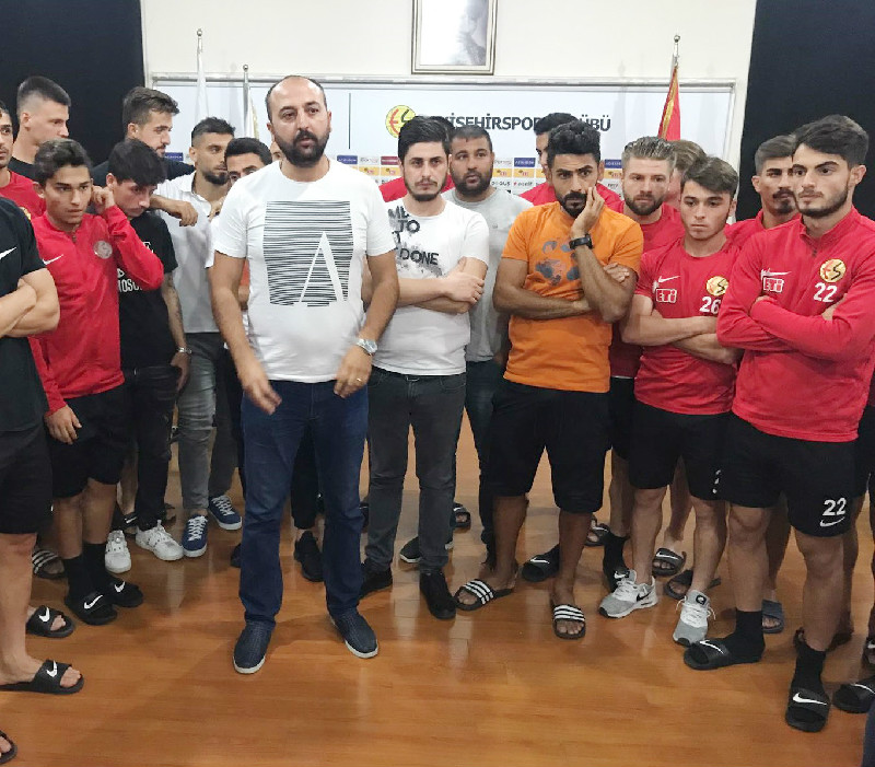 "ÇOK ZOR GÜNLER GEÇİRİYORUZ"