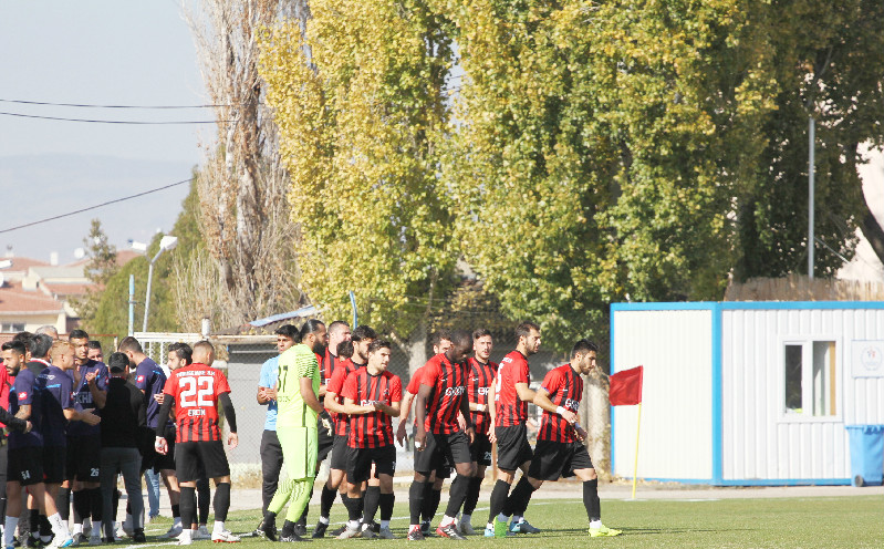 LİGİN HEYECANI MEYECANI YOK