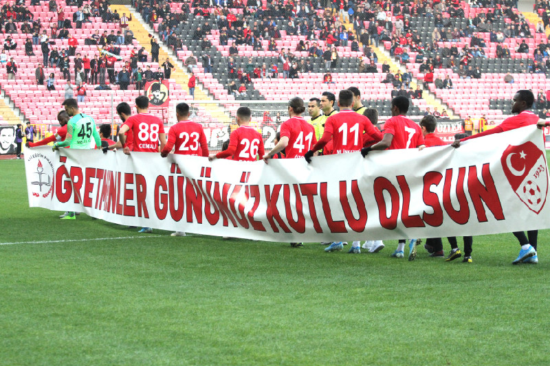 ÖĞRETMENLER UNUTULMADI