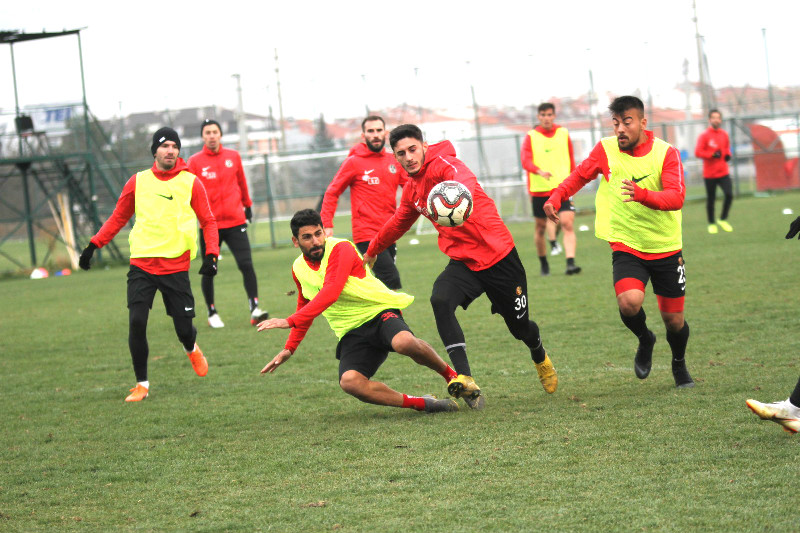 ES-ES TAKTİK ÇALIŞTI