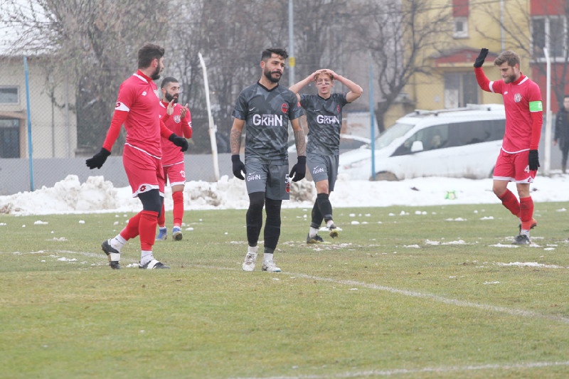 PROTESTONUN ARDINDAN YILDIRIM İSTİFA