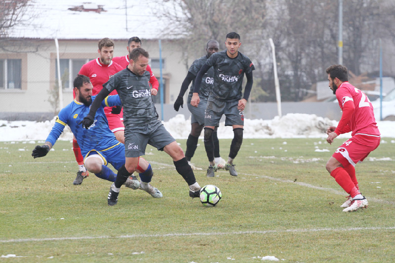 YUNUSEMRE DEVREYİ 1 PUANLA KAPATTI(0-0)