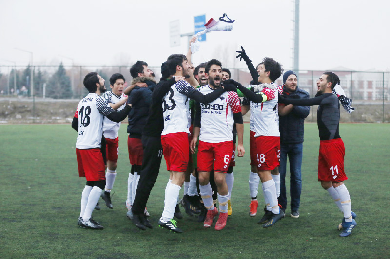 SIRA PLAY OFF’LARDA