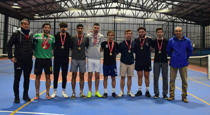 AYAK TENİSİ TURNUVASI SONA ERDİ