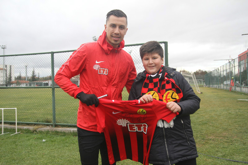 NAZMİ BERK HAYALİNE KAVUŞTU