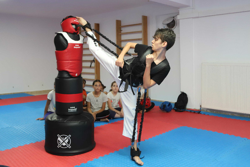 ESKİŞEHİR 2019U SPOR YAPARAK GEÇİRDİ