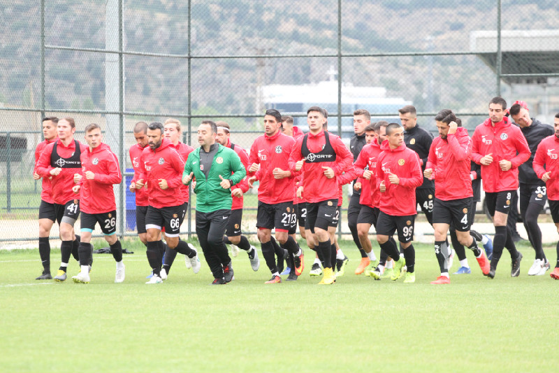 KAMP YARIN BAŞLIYOR