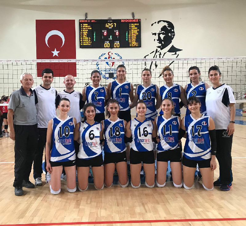 VOLEYBOLCULAR  EVİNDE BAŞLIYOR