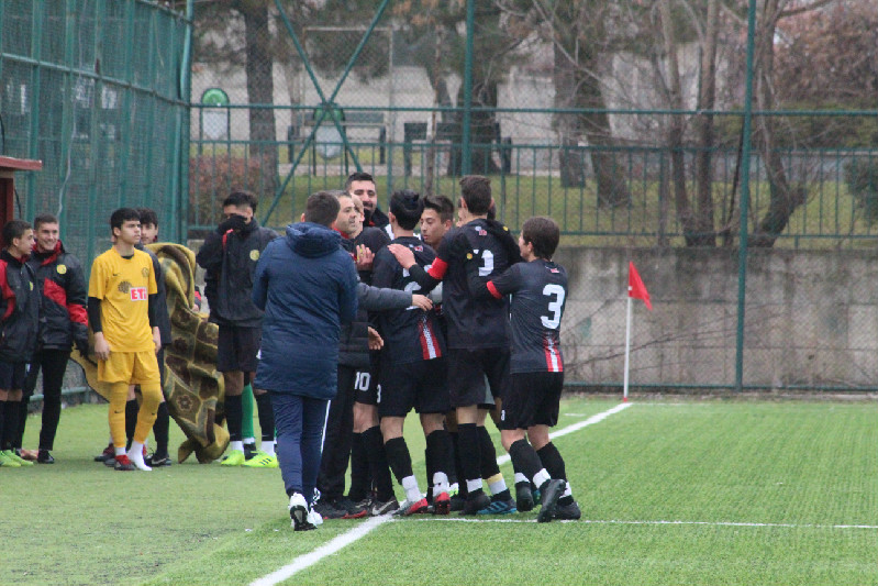 AKADEMİ TAKIMLARIMIZ GALİBİYET ARIYOR