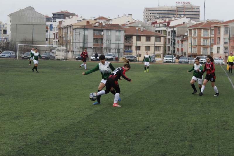 ÇAMLICA BERABERE  ÖNCÜSPOR YENİLDİ