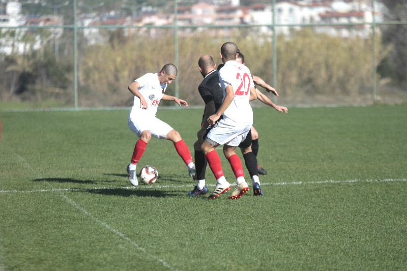 GENÇLER UMUT VERDİ