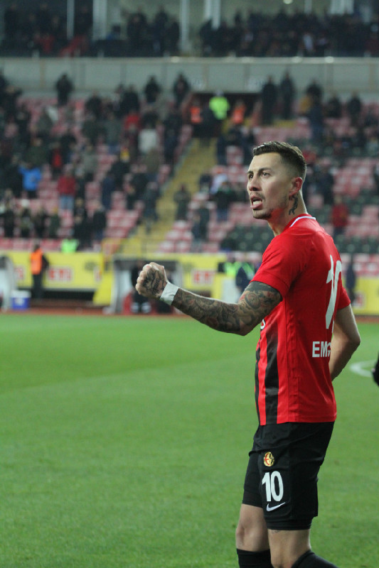 EMRE GÜRAL DA  GİRESUNSPORA