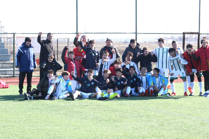 ŞEKERSPOR ŞAMPİYONLUĞA REZERVASYON YAPTI