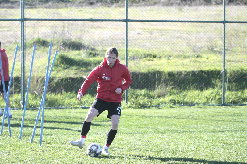 MEHMET ÖZCAN DAHA İYİ